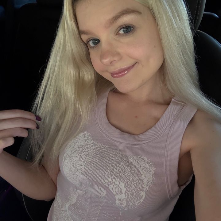 yesmayasnaked