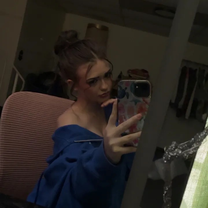 @zivariley