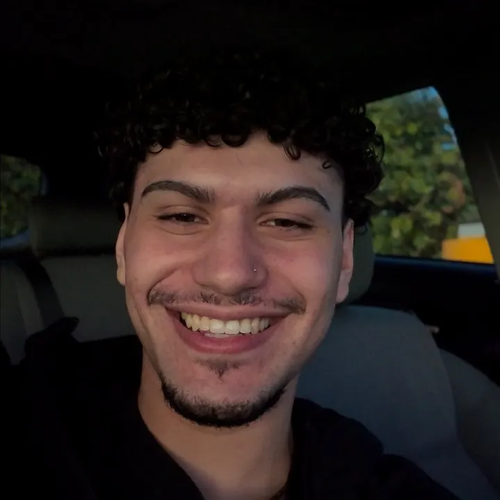 bryan_alvarez