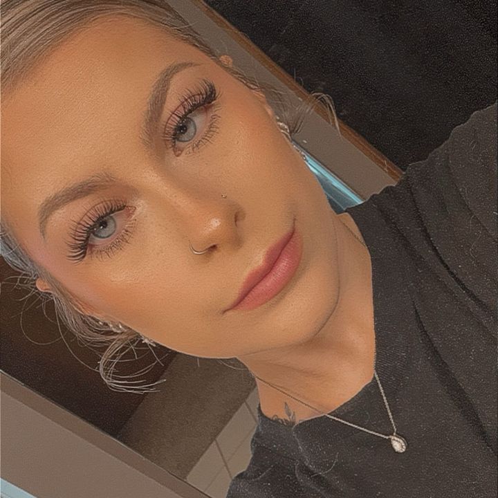 simplyylivvbeauty