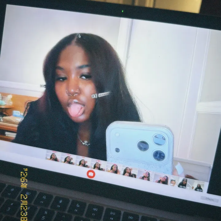 .uhhhlyssaa