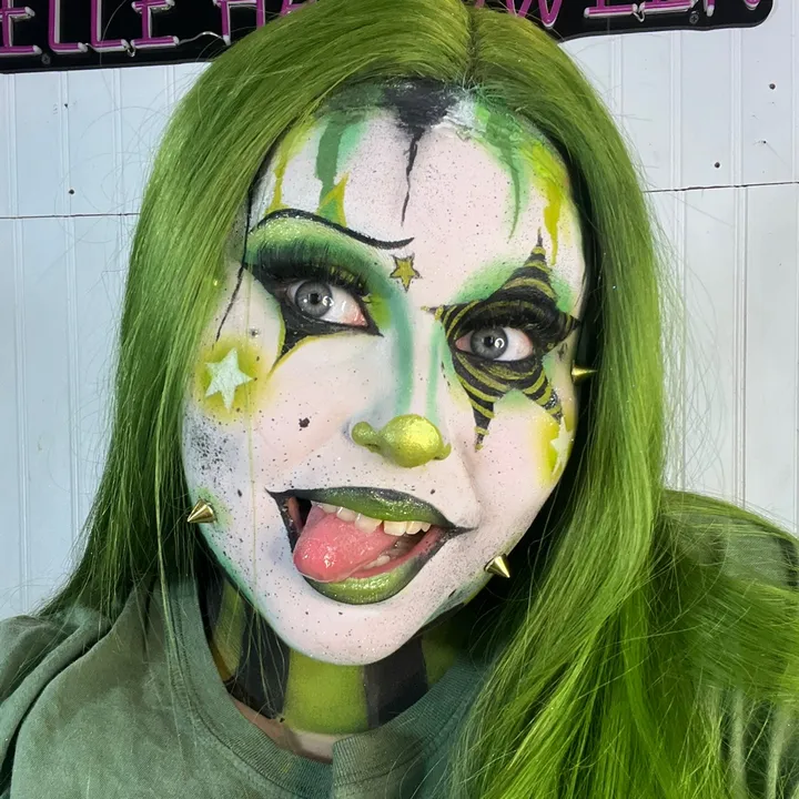 elle.halloween