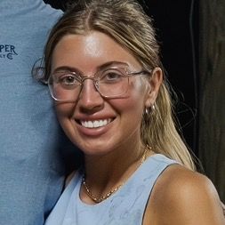 larajuicytv (@larajuicytv) - Urlebird