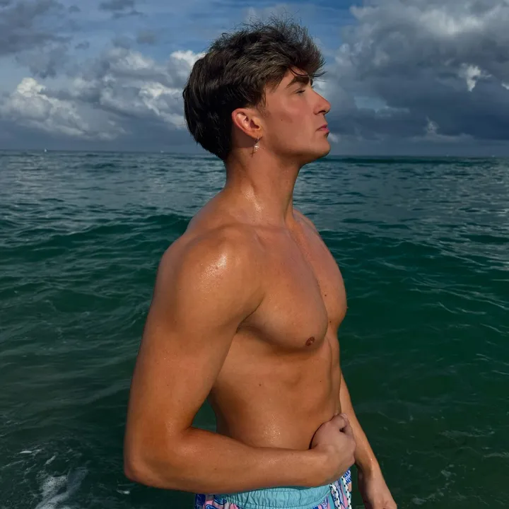 @itsnoah.d