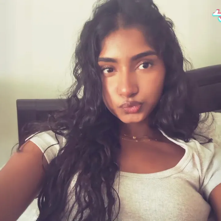 riyaa_mili