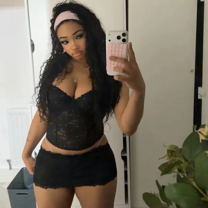 @alexisdenecheaulive