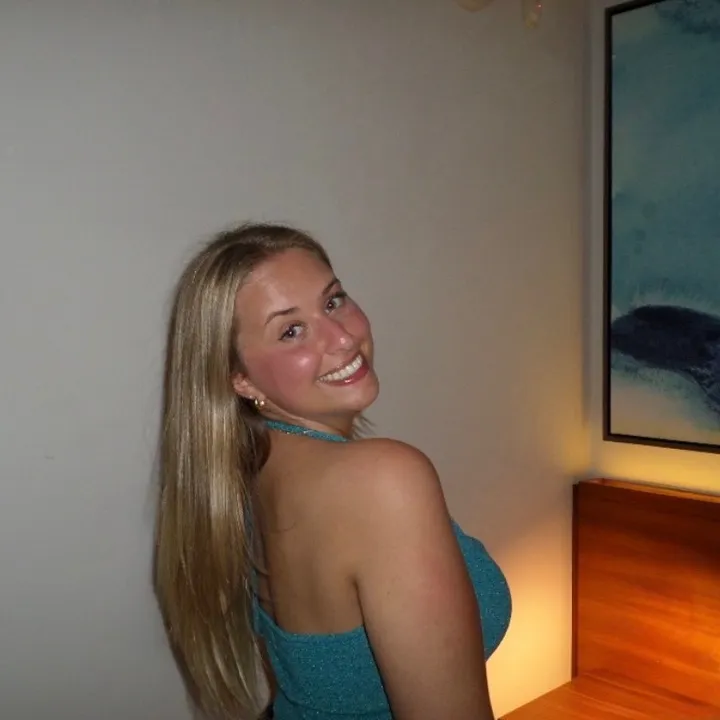 caitlinbradyy