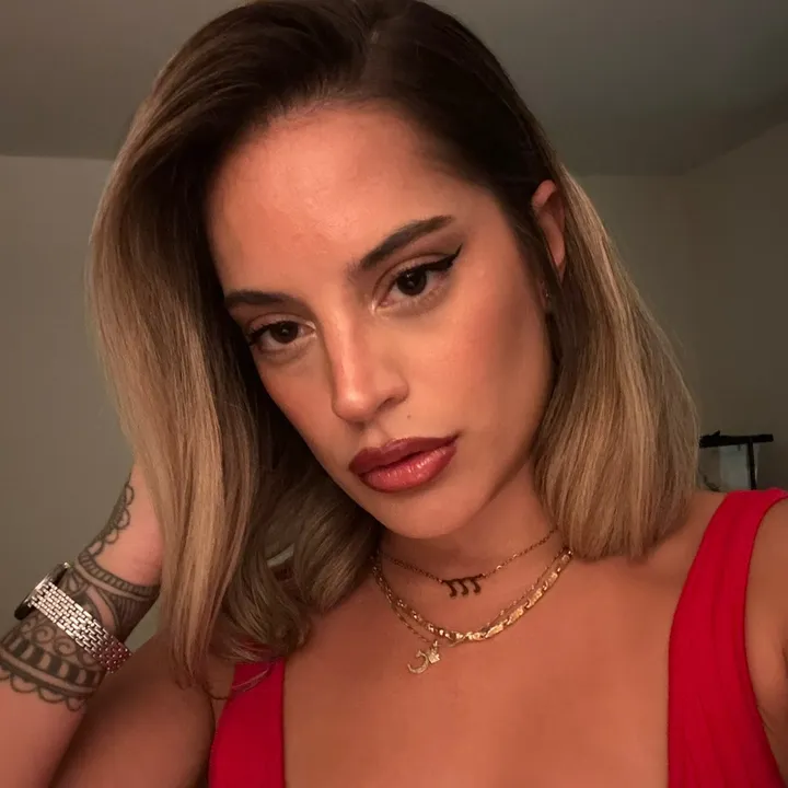 carlyelizabeth777