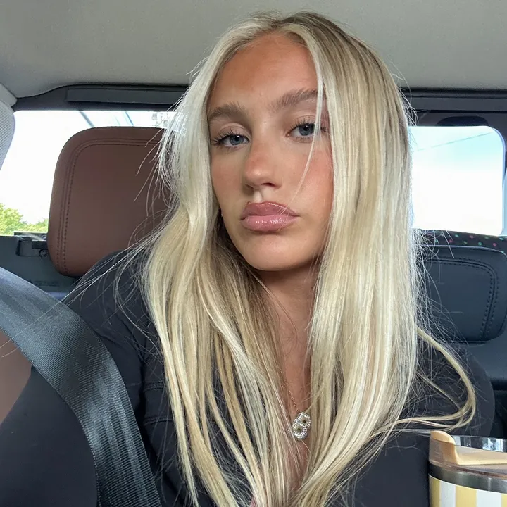 @crazychick1198