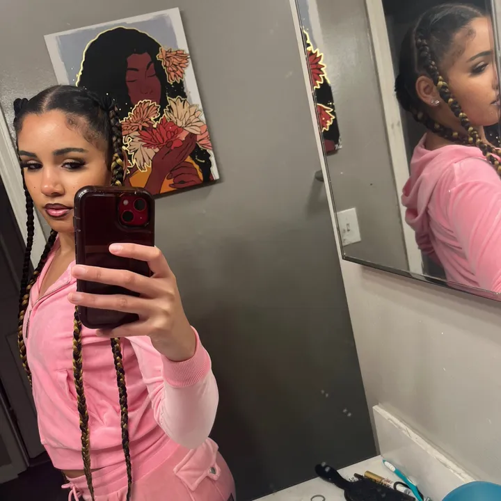 tavennicole22