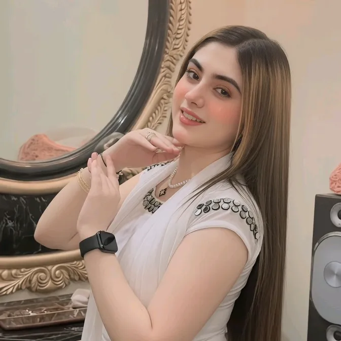 @pinky.khan232
