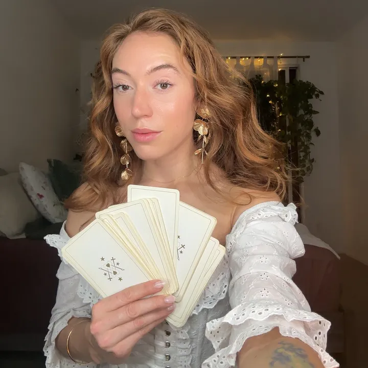 @anadasiarose