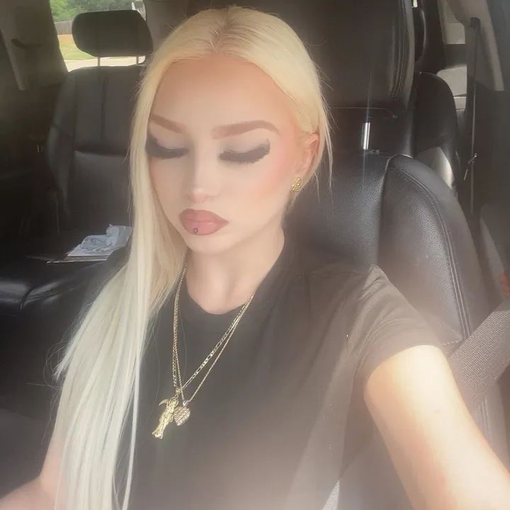adoreshelby