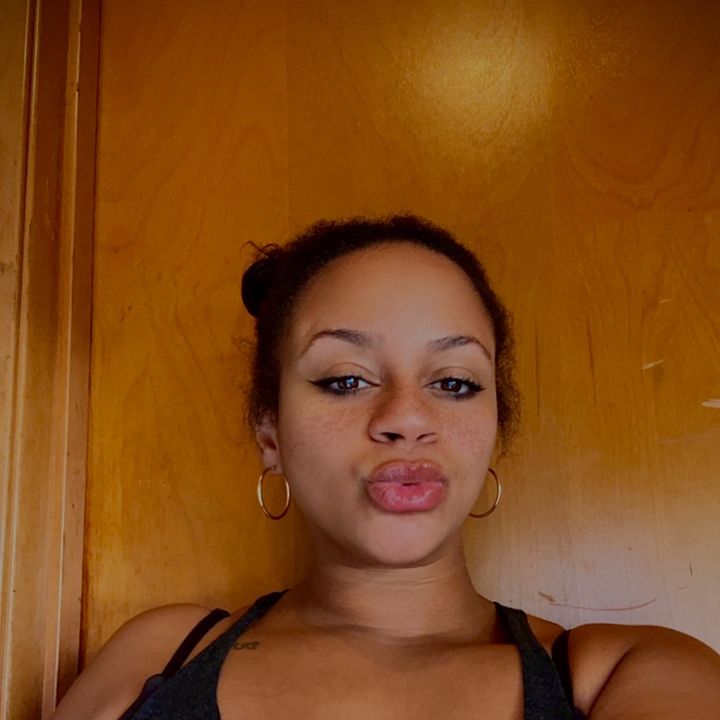 @whoiskhadesha