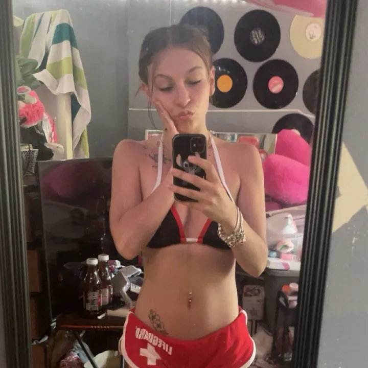 @trinityburgess32